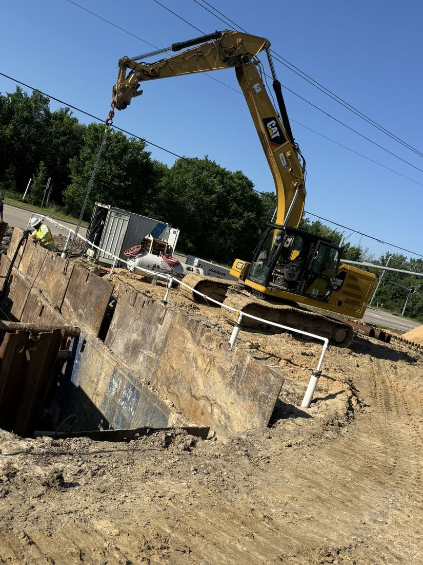 CAT excavator on dry bore project, Texas City