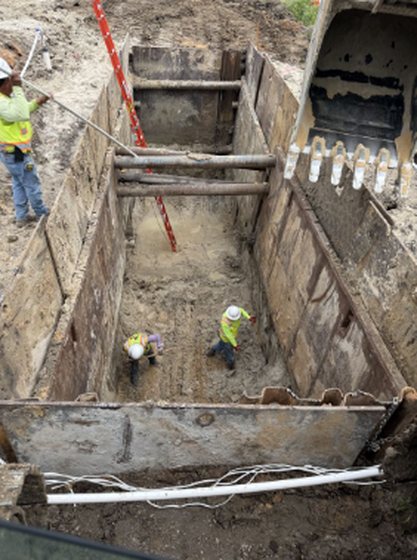 Lakeside Bayou Force Main trench shoring, Texas City