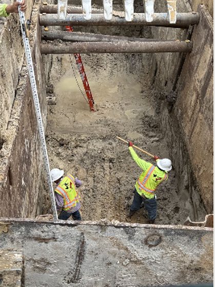 ISJ crew in shored trench, Lakeside Bayou Force Main, Texas City